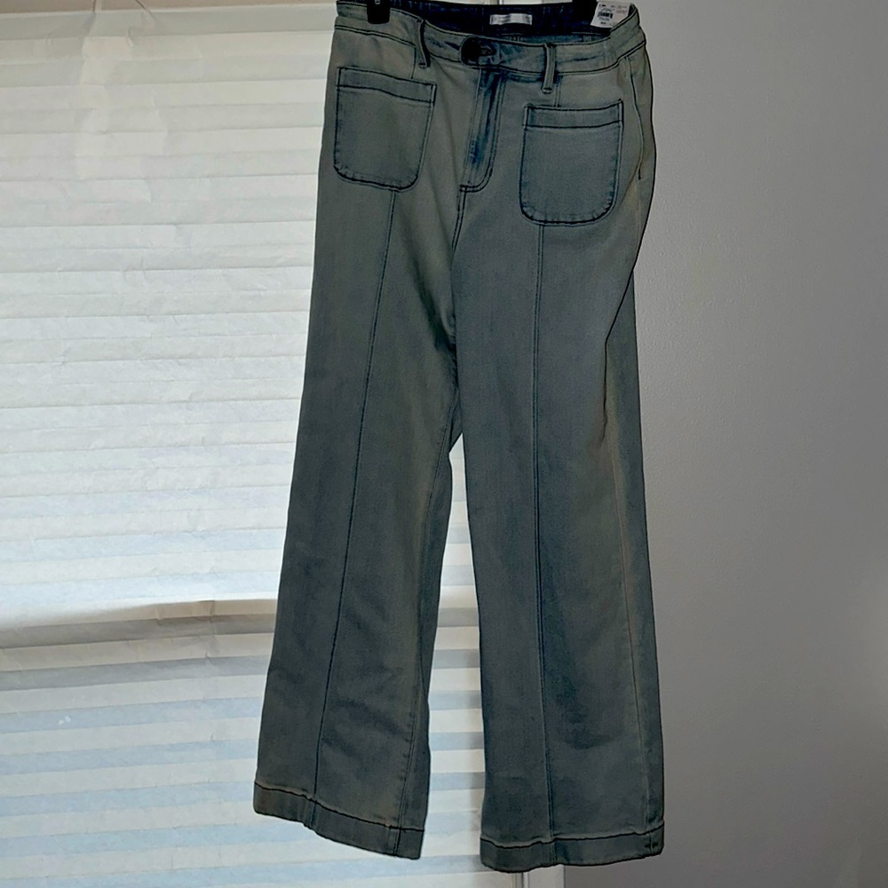 LAUREN CONRAD SUPER HIGH FLARE JEANS
SIZE 16 (WOMENS)
BRAND NEW WITH TAGS